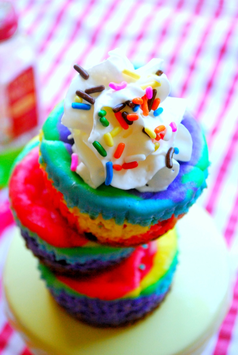 rainbow mini cheesecakes