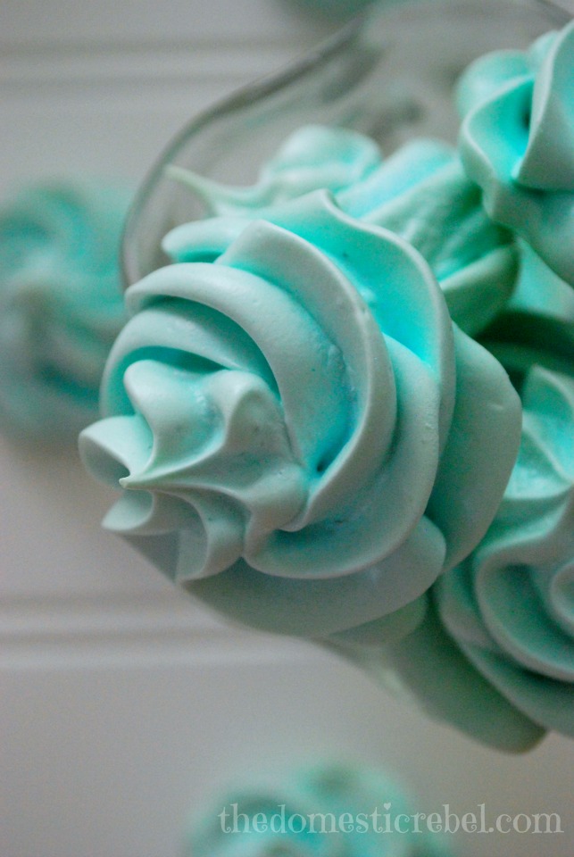 closeup photo of cotton candy meringue