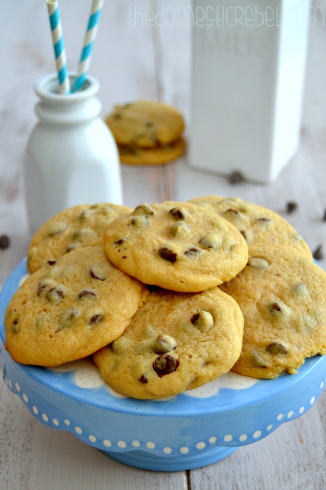perfect chocolate chip cookies recipe arranged on blue cake plate on white background