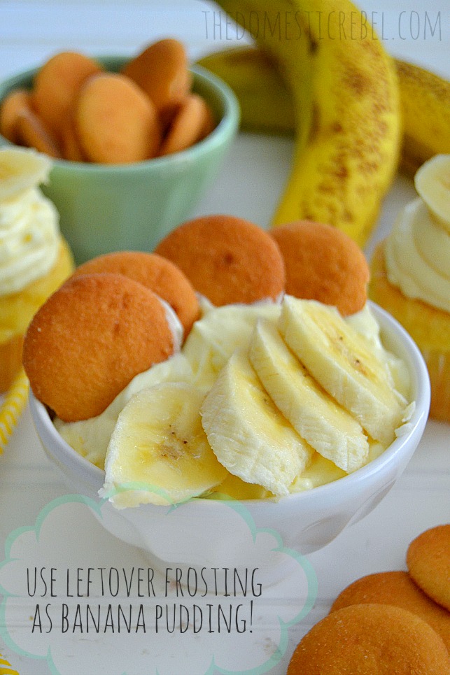 banana frosting "pudding" in a bowl with sliced bananas and cookies