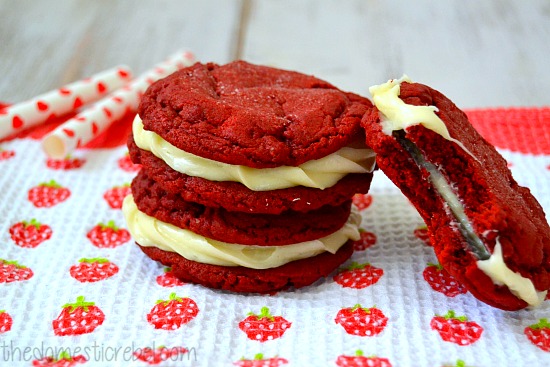 red velvet oreos recipe stacked on strawberry printed towel
