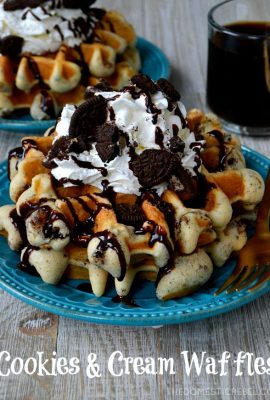 These Cookies & Cream Waffles are so flavorful! Fluffy, light, crisp vanilla waffles studded with real chocolate cookie pieces! So easy to make and a total crowd-pleaser! #krusteaz #ad