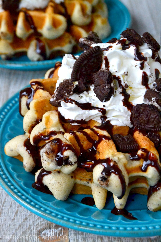 CLOSE UP PICTURE OF COOKIES AND CREAM WAFFLES.