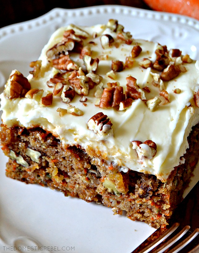 CLOSE UP PICTURE OF THE FROSTING ON THE CARROT CAKE