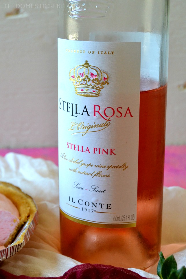 BOTTLE OF STELLA ROSA ROSE WINE