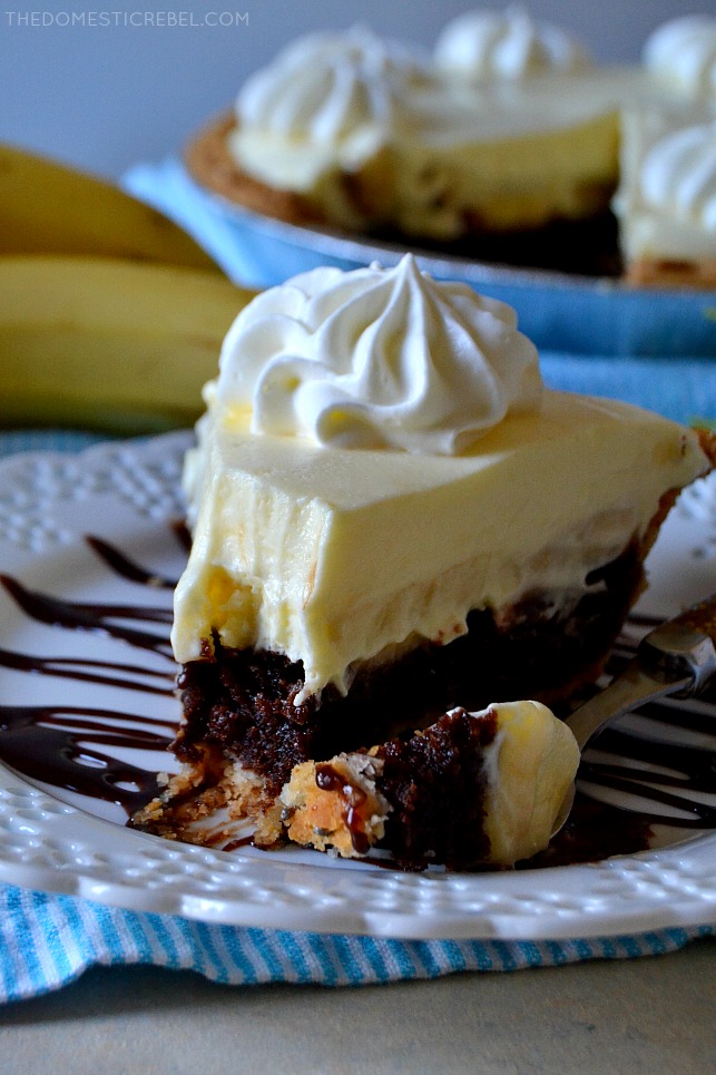 Brownie Bottom Banana Cream Pie | The Domestic Rebel