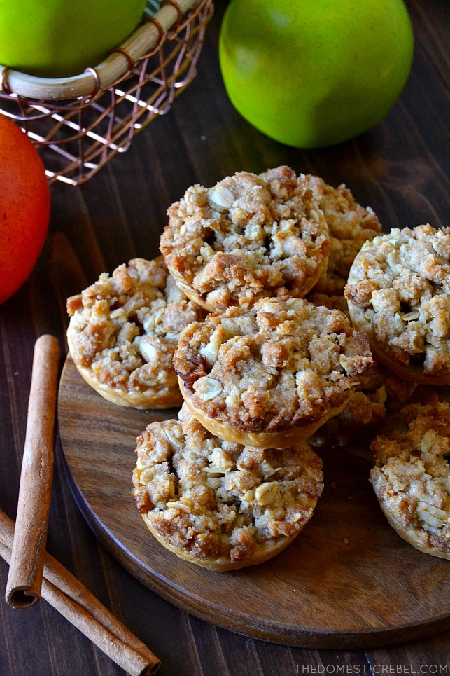 These Apple Crumb Pie Cookies are a delicious mashup between petite pies and cookies! Buttery, flaky pie crust, juicy, tender apples and a delectable crumb topping make these perfect little cookies super delicious! 